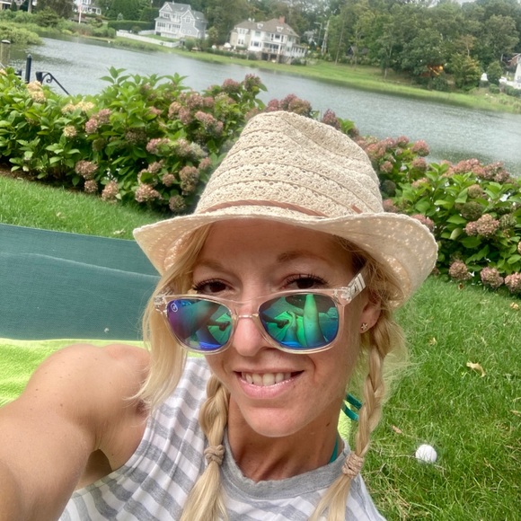 Meet your Posher, Kimberly - Picture 6 of 16